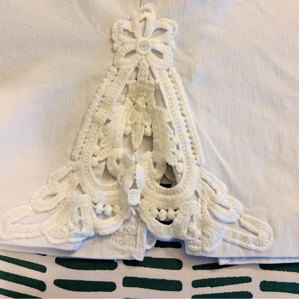 Size PM • Jessica Riley White Mini Skort – Classic Clean Style - Picture 4 of 9